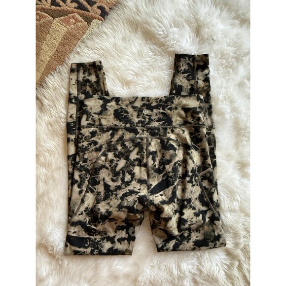 Lululemon invigorate leggings Size 6 - Picture 10 of 12